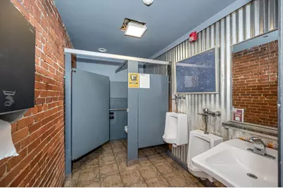 197 Market St, Lowell, MA 01852 - Photo 10