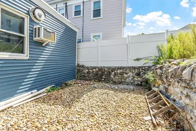 127-129 Lowell St, Methuen, MA 01844 - Photo 10