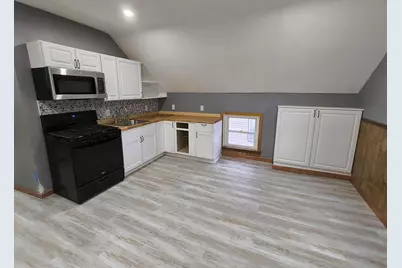 34 Canoniciuos St. #3, Fall River, MA 02723 - Photo 4