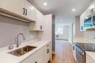 132 Sherman St, Cambridge, MA 02140 - Photo 4