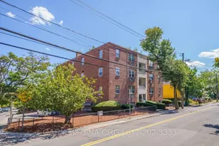 132 Sherman St, Cambridge, MA 02140 - Photo 36