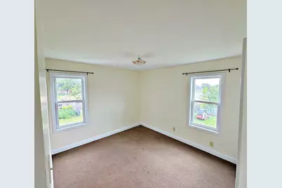 528 Lawton St #2, Fall River, MA 02721 - Photo 12