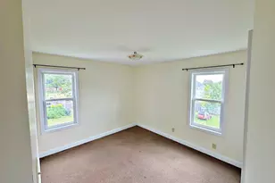 528 Lawton St, Fall River, MA 02721 - Photo 12