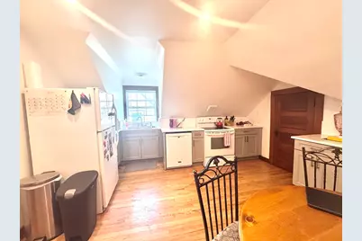 22 Greenough St #3, Brookline, MA 02445 - Photo 2