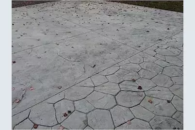 143 Saint James Cir, Springfield, MA 01104 - Photo 8