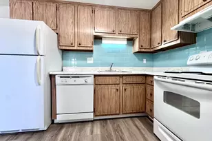 11 Old Colony Ln, Arlington, MA 02476 - Photo 2