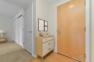2 Earhart St, Cambridge, MA 02141 - Photo 10