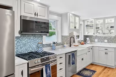 253 Scranton Ave, Falmouth, MA 02540 - Photo 12