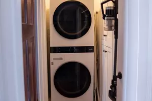 8 Angle St, Gloucester, MA 01930 - Photo 12