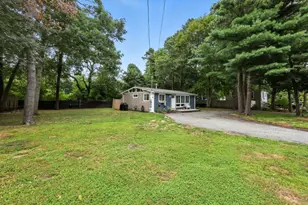 38 Lakeside Dr, Barnstable, MA 02648 - Photo 4