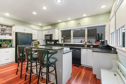 58-60 Washington Street, Fairhaven, MA 02719 - Photo 14