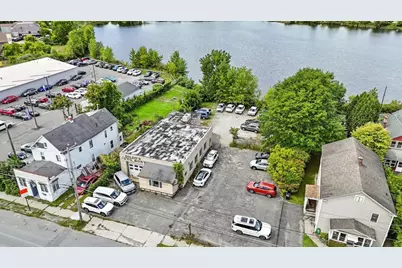 717 East St, Pittsfield, MA 01201 - Photo 1