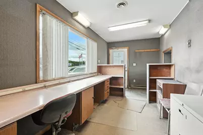 717 East St, Pittsfield, MA 01201 - Photo 12