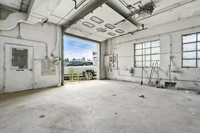 717 East St, Pittsfield, MA 01201 - Photo 10