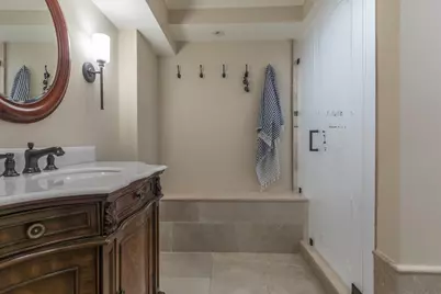 11 Chestnut Street, Boston, MA 02108 - Photo 18