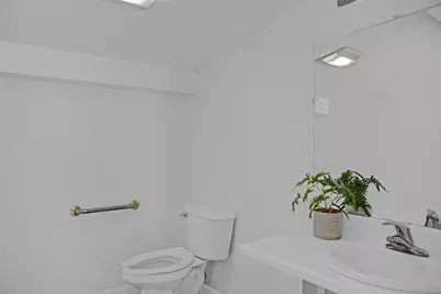 165 Massachusetts Ave, Lunenburg, MA 01462 - Photo 6