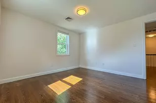 282 Pleasant St, Marblehead, MA 01945 - Photo 16