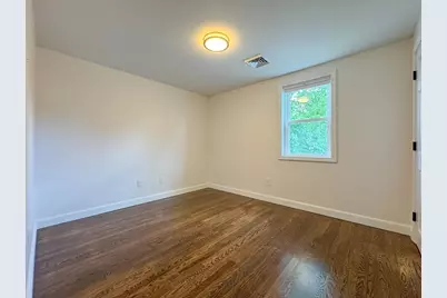 282 Pleasant St, Marblehead, MA 01945 - Photo 20