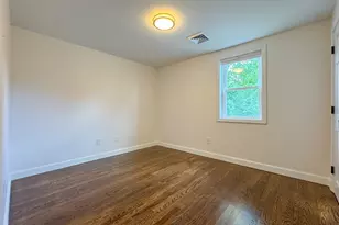 282 Pleasant St, Marblehead, MA 01945 - Photo 20