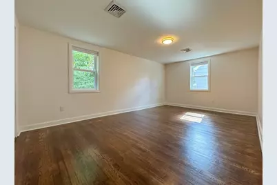 282 Pleasant St, Marblehead, MA 01945 - Photo 18