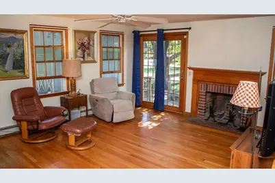 562 North Ave, Rochester, MA 02770 - Photo 12