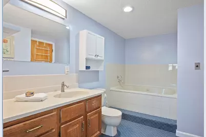 32 Whalers #C, Salem, MA 01970 - Photo 24