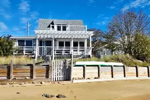 11 Harbor St, Newburyport, MA 01950 - Photo 2