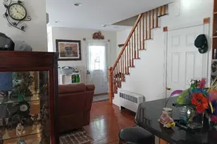 45 W 4th St, Lowell, MA 01850 - Photo 2