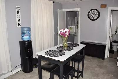 5 Vernon St, Holyoke, MA 01040 - Photo 10