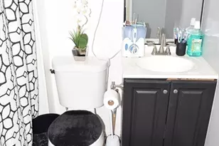 5 Vernon St, Holyoke, MA 01040 - Photo 12