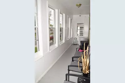 5 Vernon St, Holyoke, MA 01040 - Photo 28