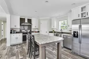 11 Annie's Way, West Springfield, MA 01089 - Photo 4