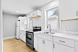 62 Grove St, Fitchburg, MA 01420 - Photo 6