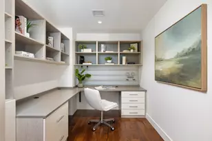 32 Traveler St, Boston, MA 02118 - Photo 10