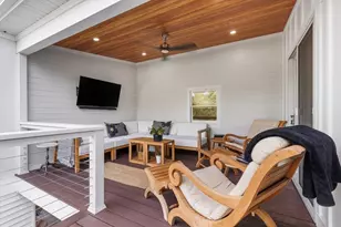 409 Haverhill St, Reading, MA 01867 - Photo 6