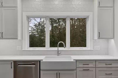 4 Adams Street, Wakefield, MA 01880 - Photo 4