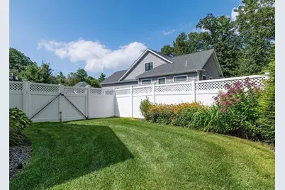 53 Queens Circle, Raynham, MA 02767 - Photo 14