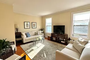 36 Pond St, Marblehead, MA 01945 - Photo 4
