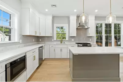 11 Washington St #5, Ipswich, MA 01938 - Photo 4