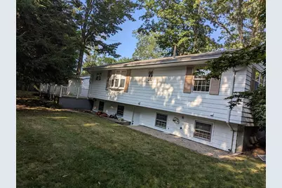 82 Brook St, Mansfield, MA 02048 - Photo 2