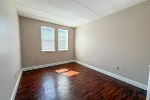 34 Sumner Ave, Springfield, MA 01108 - Photo 6