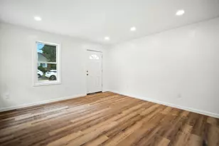 150 Seymour Ave, Springfield, MA 01109 - Photo 14