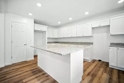 150 Seymour Ave, Springfield, MA 01109 - Photo 10