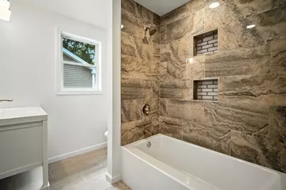 150 Seymour Ave, Springfield, MA 01109 - Photo 24