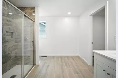 150 Seymour Ave, Springfield, MA 01109 - Photo 22