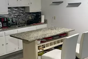 325 Ashland Ave, Southbridge, MA 01550 - Photo 4