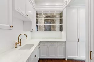 20 Chestnut St, Boston, MA 02108 - Photo 8