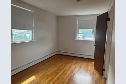 100 Magnolia Ave #4, Lynn, MA 01904 - Photo 6