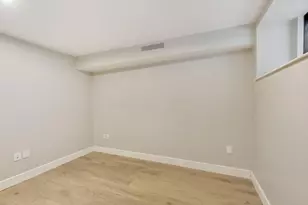 14 N Bennet St, Boston, MA 02113 - Photo 6