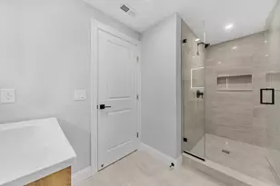 42 Bow Rd, Newton, MA 02459 - Photo 32